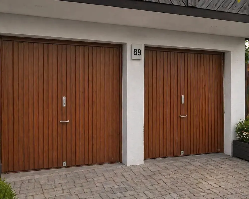 Vorher: Alte Schwingtore in Straubenhardt
